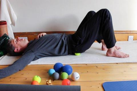 Ball massage for buttocks